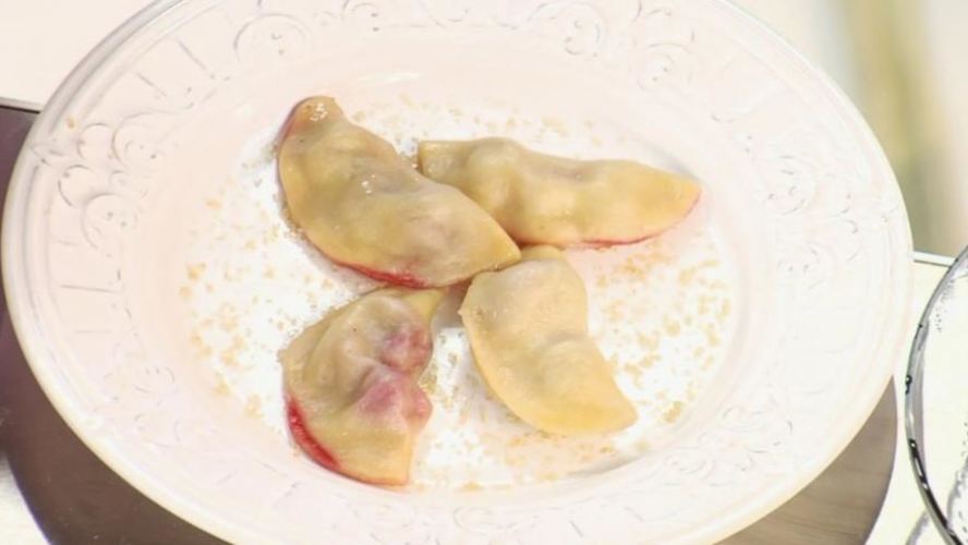 Рецепт вареники с вишней на пару