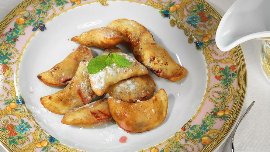 Рецепт вареники с вишней во фритюре