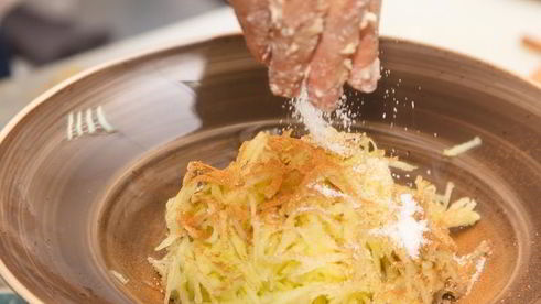 вареники с яблоком и корицей