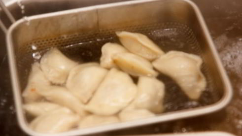 вареники с яблоком и корицей