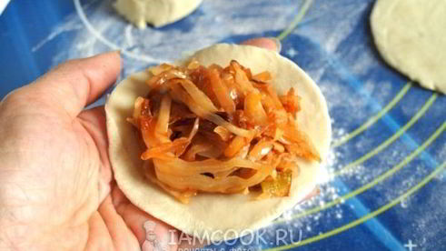 вареники с жареной капустой