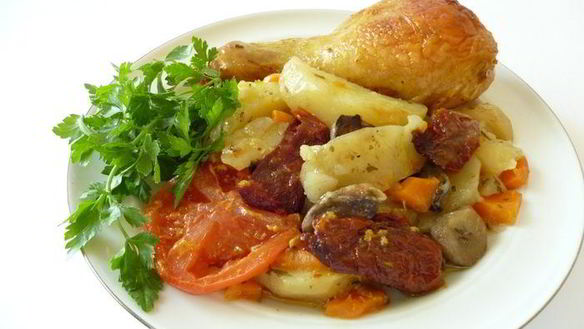 Рецепт Куриное жаркое с грибами и вялеными помидорами