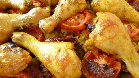 куриное жаркое с грибами и вялеными помидорами