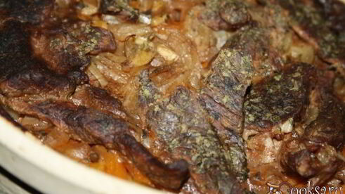 сытное жаркое с говядиной и фасолью