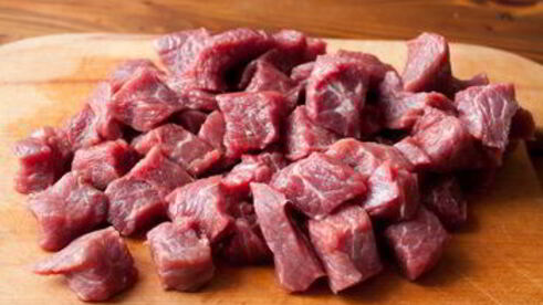 жаркое из говядины с сухофруктами и миндалем