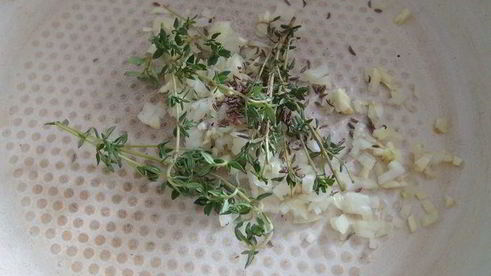 жаркое из грибов, каштанов и фундука