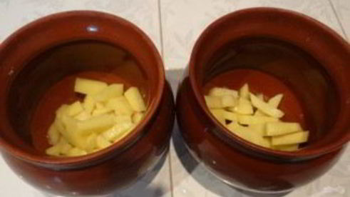 жаркое из курицы, картошки и грибов