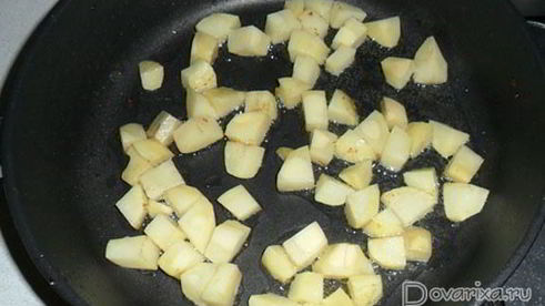 жаркое из курицы с грибами и картофелем в горшочках