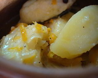 Жаркое из судака в горшочках