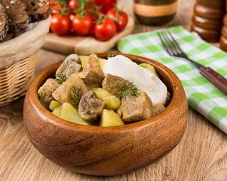 Жаркое из свинины с шампиньонами