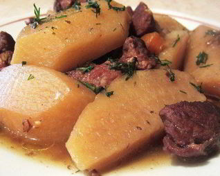 Жаркое по-домашнему в гранатовом соусе