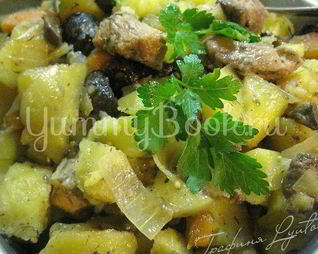 Жаркое со свининой и грибами