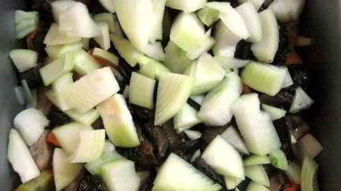 жаркое со свининой и грибами