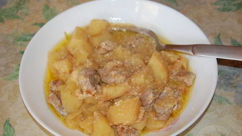 жаркое со свининой в горшочках