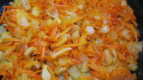 жаркое в горшочках с котлетами