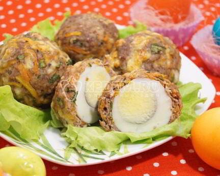 Мясные зразы с яйцом