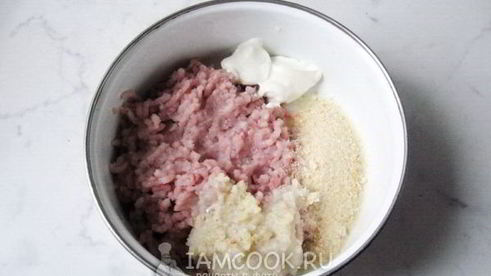 рыбные зразы с грибами и сыром