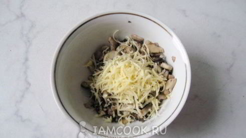 рыбные зразы с грибами и сыром