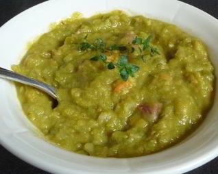 Гороховая каша из консервированного горошка