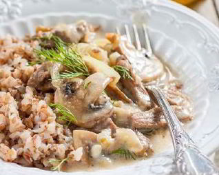 Гречка по-купечески со сметанкой