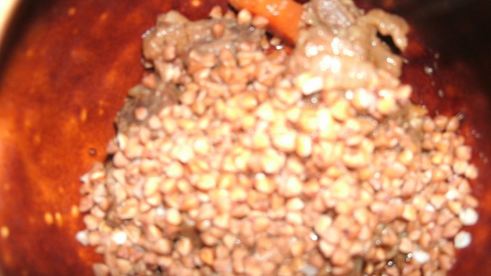 гречка с мясом и грибами в горшочке