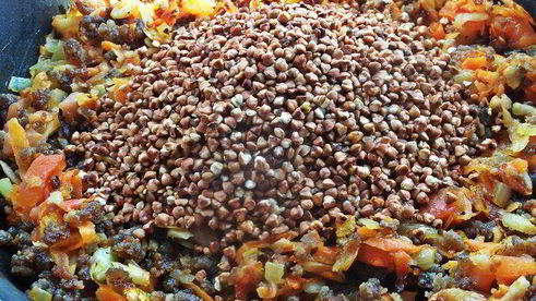 гречка с мясом и корнеплодами