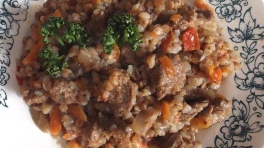 Рецепт гречка с тушенкой и луком