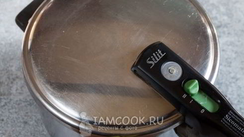 гречка с тушенкой в скороварке