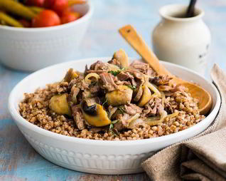 Гречневая каша с грибами и индейкой