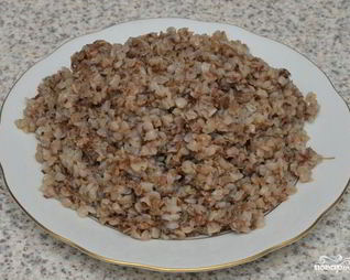 Гречневая каша с тушенкой