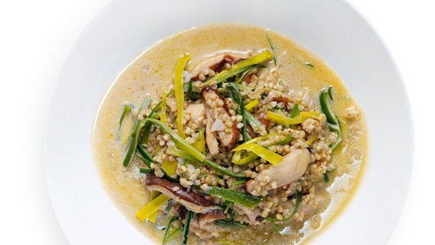 Рецепт зеленая гречка с грибами и пореем