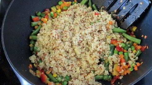 каша из киноа с овощами