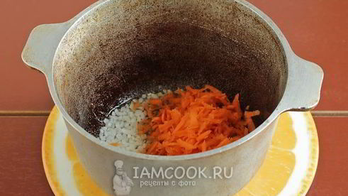 пшеничная каша с морковью и луком