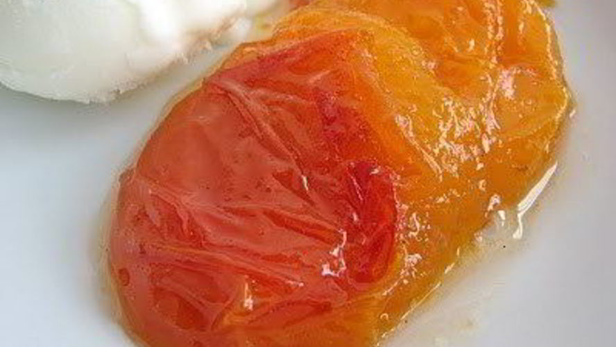 Рецепт абрикосы в ромашковом сиропе со сметанным мороженым