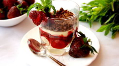 клубничный чай