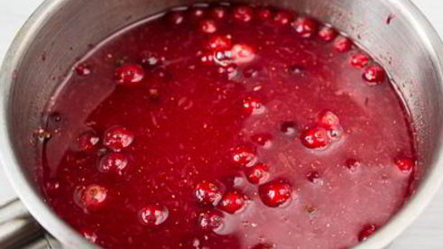 горячий клюквенный напиток