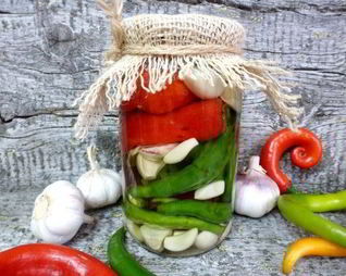 Острый перец в кисло-сладком сиропе