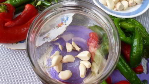 острый перец в кисло-сладком сиропе