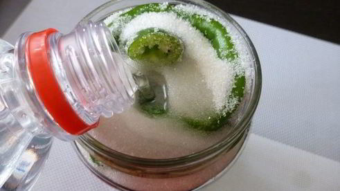 острый перец в кисло-сладком сиропе