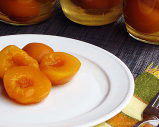 Персики в сиропе