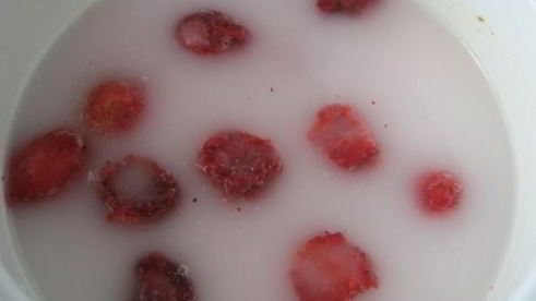 рисовый напиток с клубникой розовый жасмин