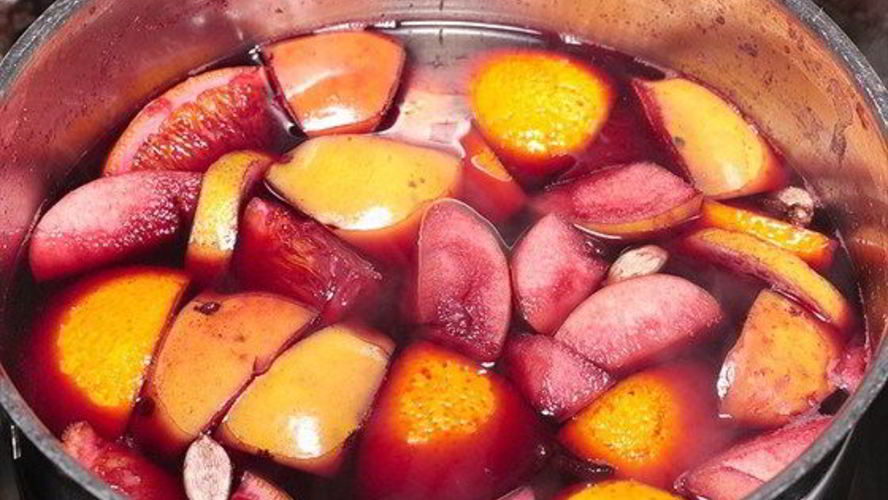 Рецепт рождественский пунш с яблоками, элем и хересом