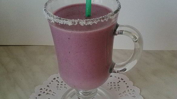 Рецепт Бананово-черничный смузи