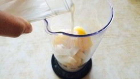 банановый смузи с молоком