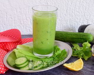 Смузи из огурцов и сельдерея