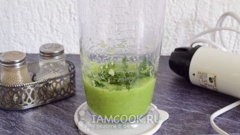 смузи из огурцов и сельдерея
