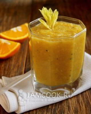 Смузи из сельдерея и апельсина