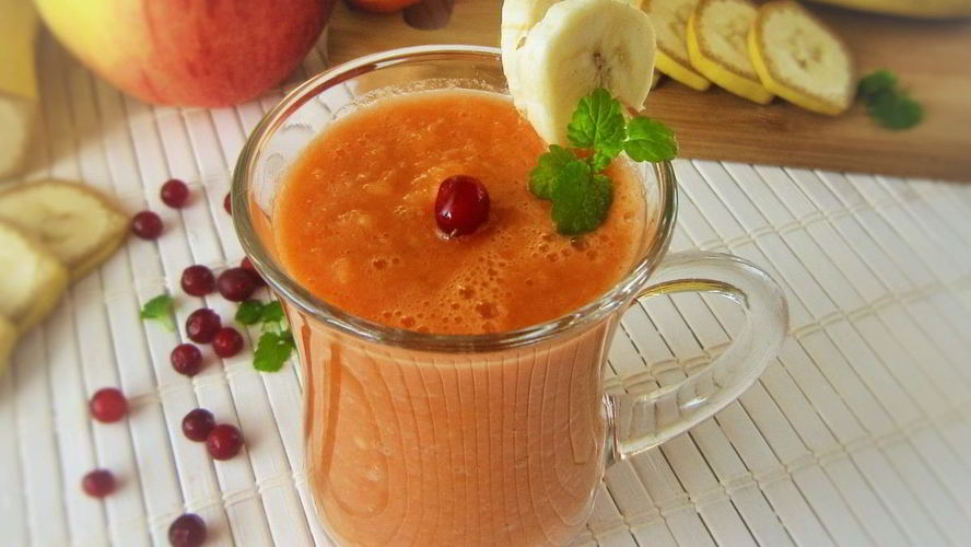 Рецепт смузи с бананом и морковным соком