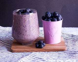 Смузи с черникой