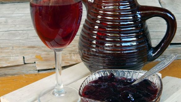 Рецепт Вино из старого варенья